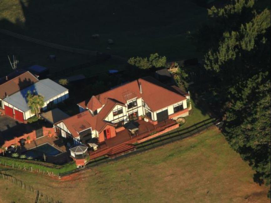 Chartre Manor B&B Thames Bagian luar foto
