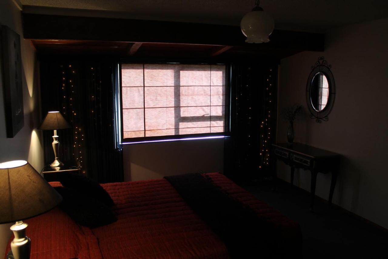 Chartre Manor B&B Thames Bagian luar foto
